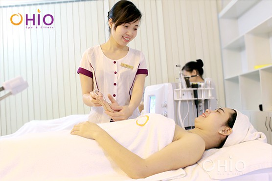 Trẻ hóa da bằng mặt nạ vàng nano