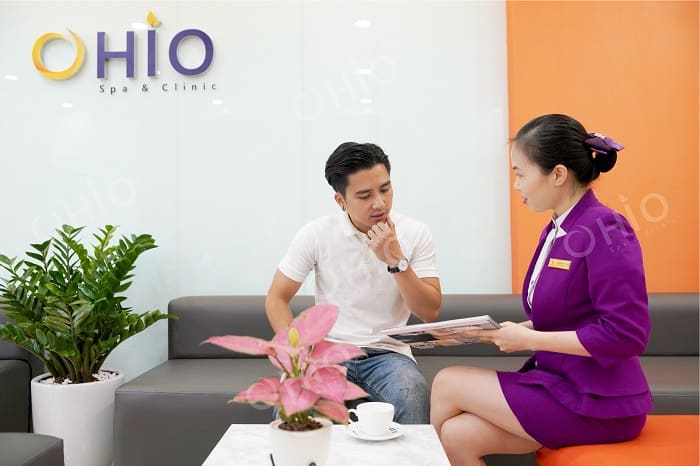 Triệt râu - bí quyết để luôn bảnh bao của diễn viên Mạnh Quân
