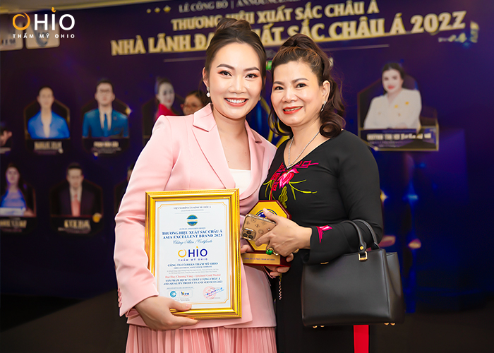 Thẩm mỹ OHIO được vinh danh Huy chương Vàng sản phẩm, dịch vụ chất lượng Châu Á 2023 - Phòng khám da liễu OHIO Thẩm mỹ OHIO được vinh danh Huy chương Vàng sản phẩm, dịch vụ chất lượng Châu Á 2023