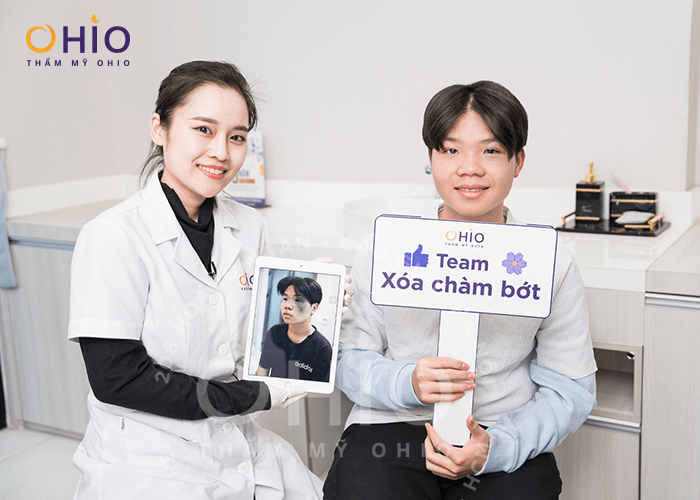 Đức An: Chàng trai với ước mơ trở thành phi công bị vết chàm che lấp - Phòng khám da liễu OHIO Đức An: Chàng trai với ước mơ trở thành phi công bị vết chàm che lấp
