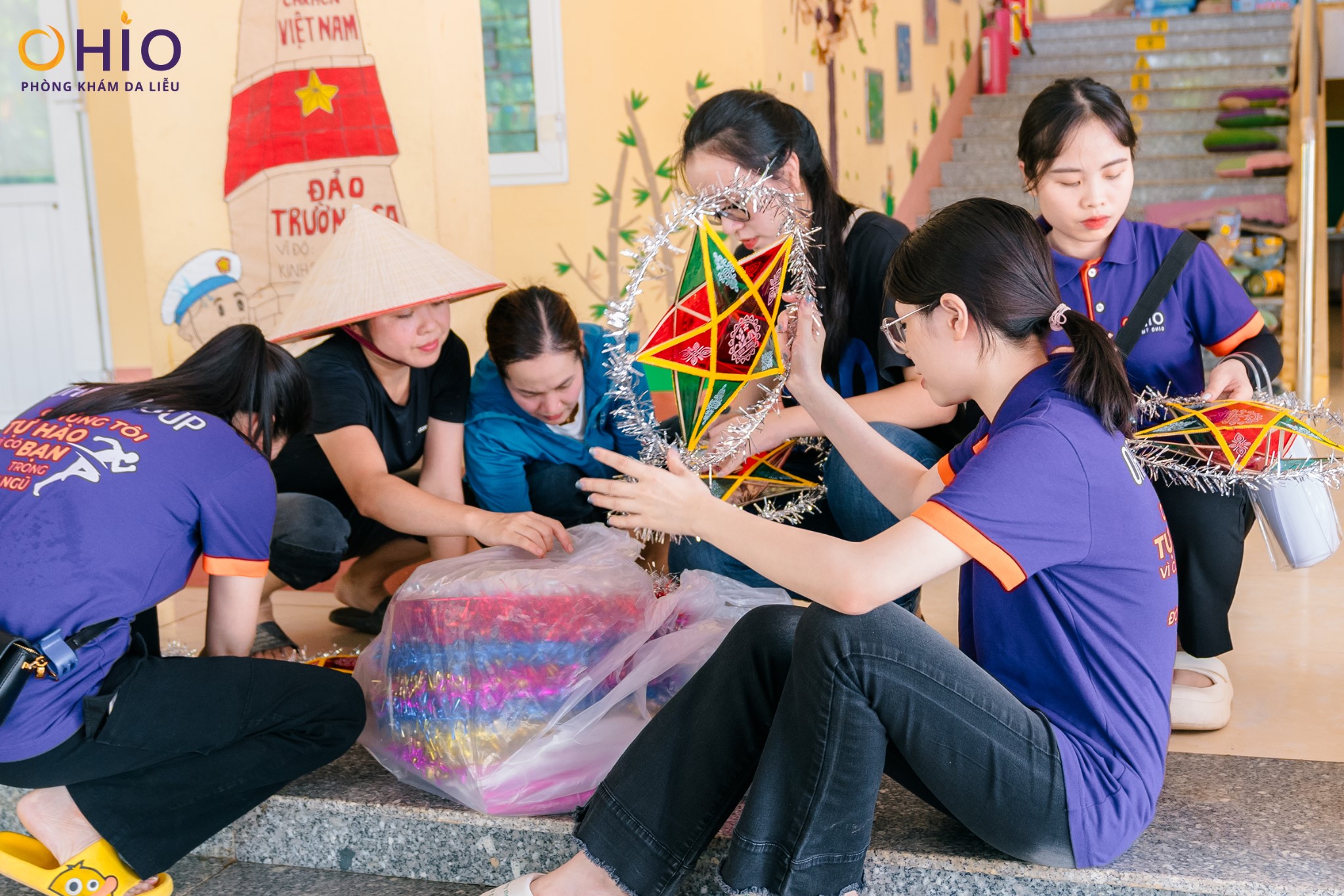 Hành Trình Thiện Nguyện: 'Trung Thu Trong Lòng Bão' - Gieo Yêu Thương Giữa Gian Khó - Phòng khám da liễu OHIO Hành Trình Thiện Nguyện: 'Trung Thu Trong Lòng Bão' - Gieo Yêu Thương Giữa Gian Khó
