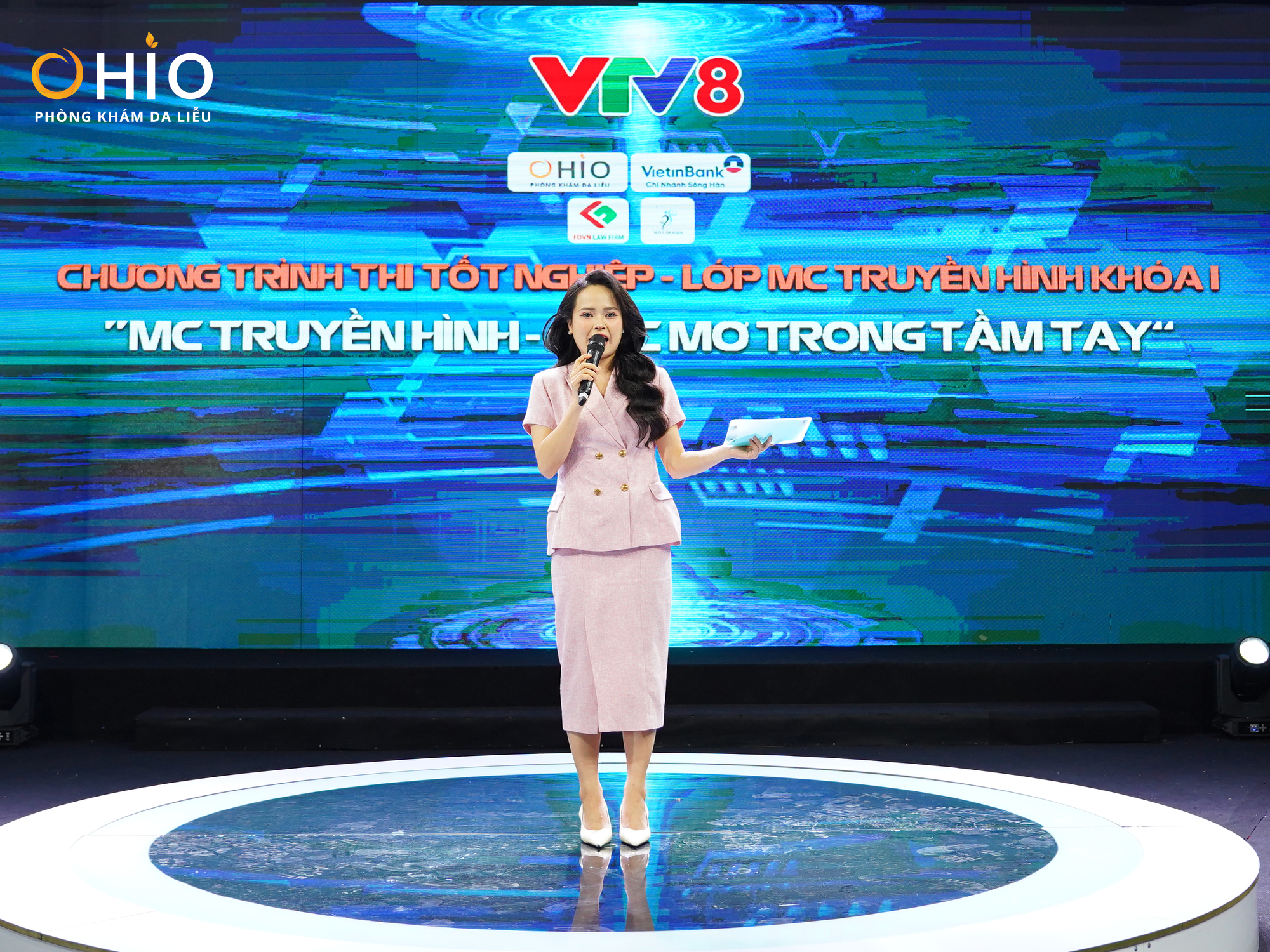 Da liễu OHIO đồng hành cùng VTV8 trong chương trình “MC Truyền hình - Giấc mơ trong tầm tay” - Phòng khám da liễu OHIO phòng khám da liễu OHIO