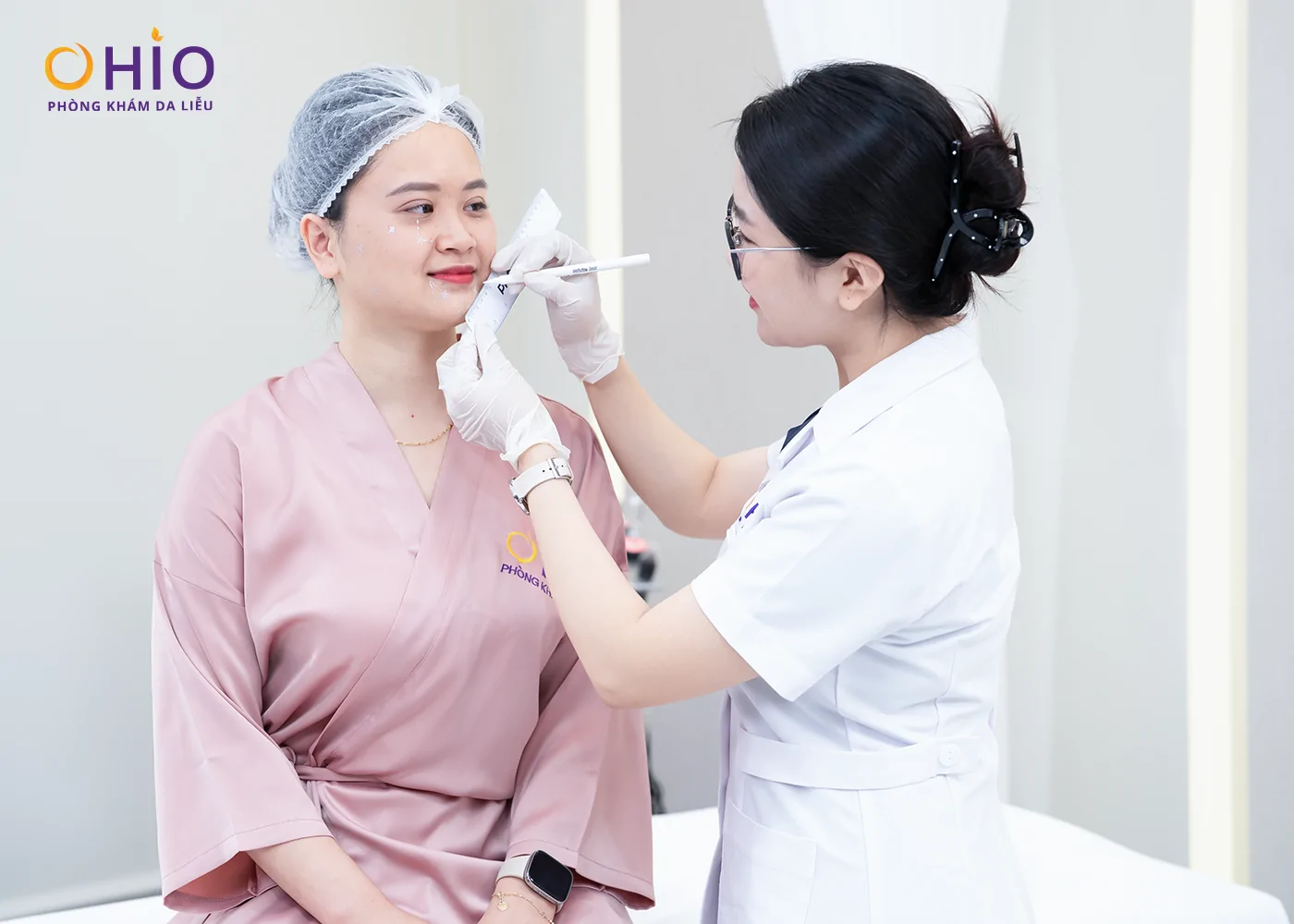 Trẻ hóa cho phụ nữ trung niên: Bận rộn không có nghĩa là bỏ quên bản thân - Phòng khám da liễu OHIO Trẻ hóa cho phụ nữ trung niên: Bận rộn không có nghĩa là bỏ quên bản thân
