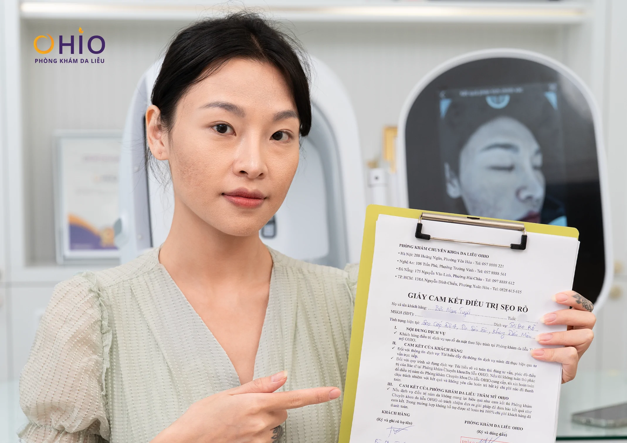 Tại Nghệ An điều trị sẹo rỗ da ở đâu uy tín? - Phòng khám da liễu OHIO Phòng khám OHIO Nghệ An ký cam kết văn bản trị sẹo rỗ